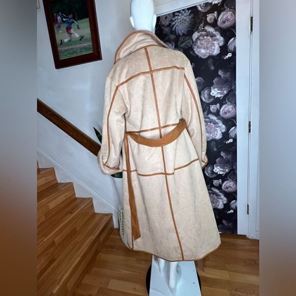 MAREI 1998
Sweet Pea Sand Reversible Bonded Faux Suede & Faux Fur Coat - Picture 13 of 16